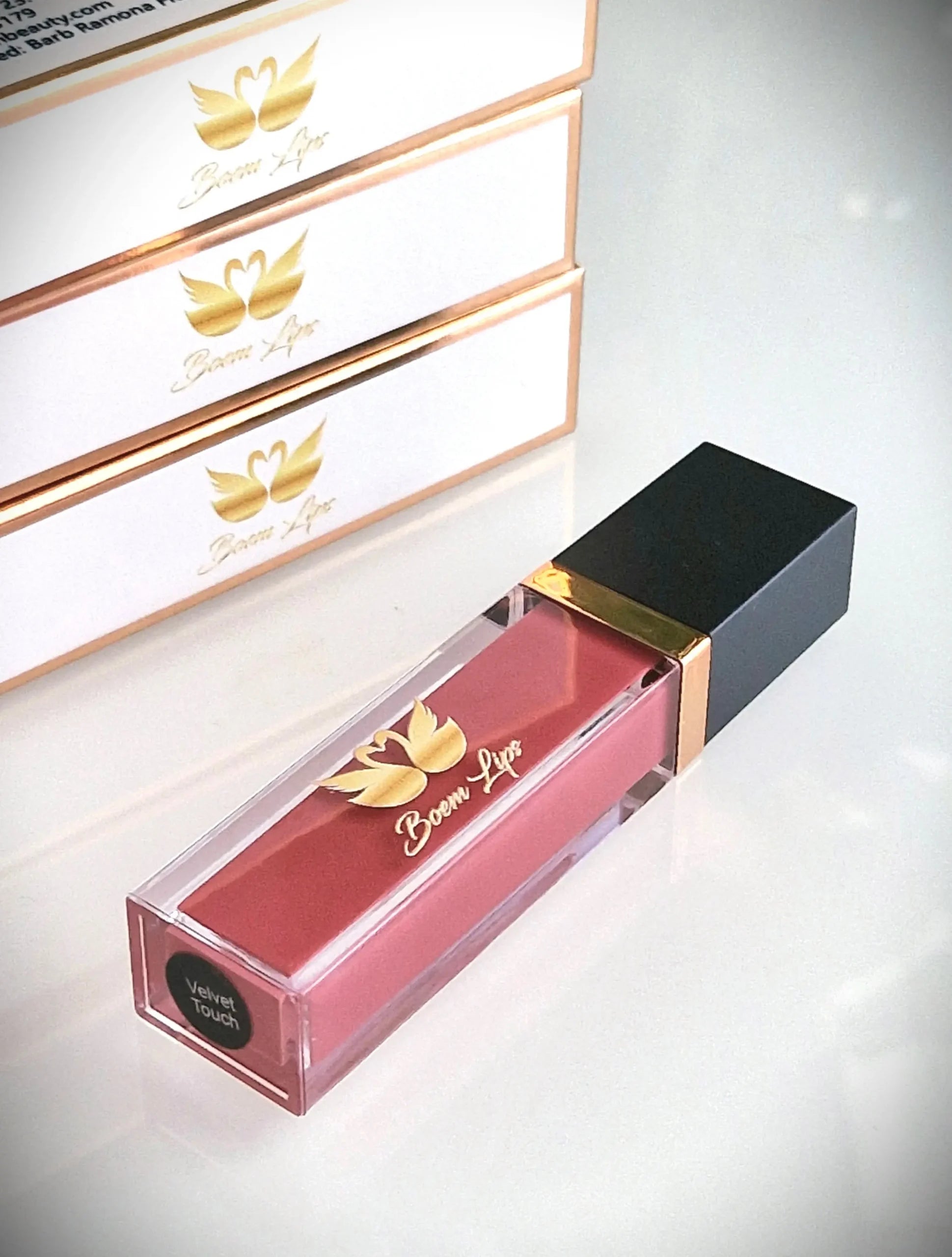 Ruj Lichid Mat BOEM LIPS - VELVET TOUCH